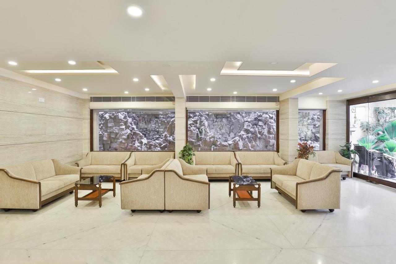 Oyo 2351 Hotel Golden Plaza Ahmedabad Ngoại thất bức ảnh