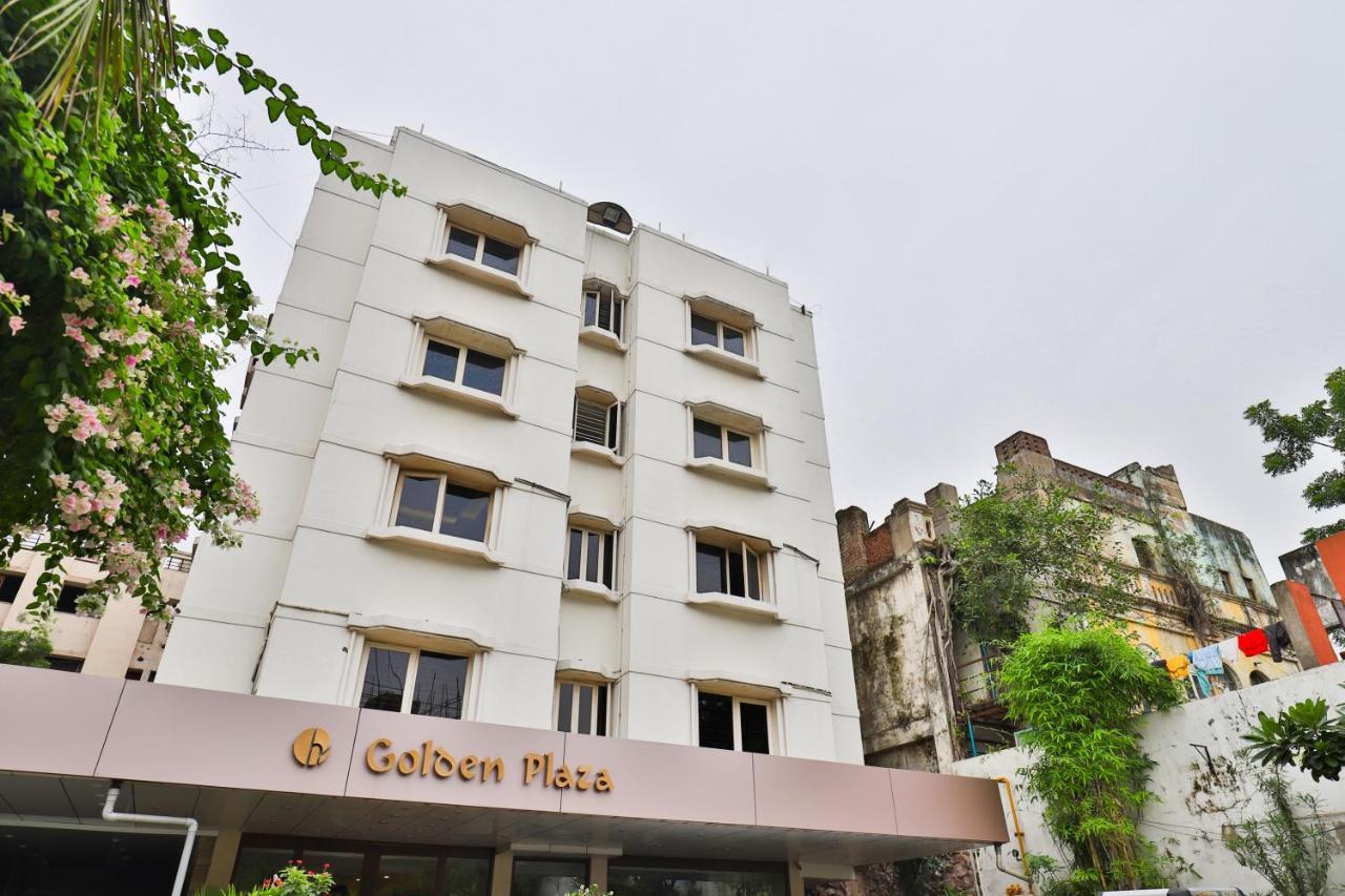 Oyo 2351 Hotel Golden Plaza Ahmedabad Ngoại thất bức ảnh